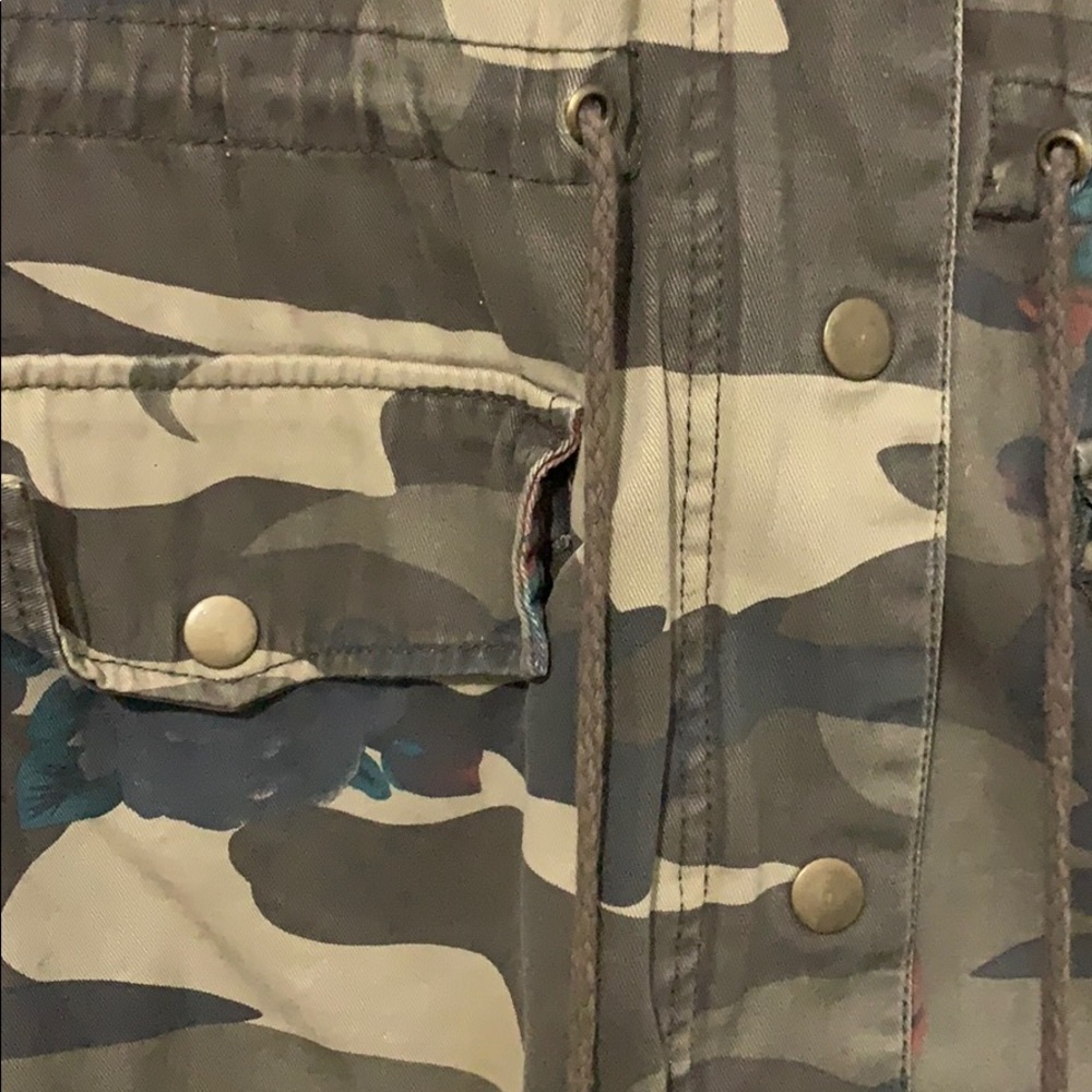 jacket - Picture 2 of 3